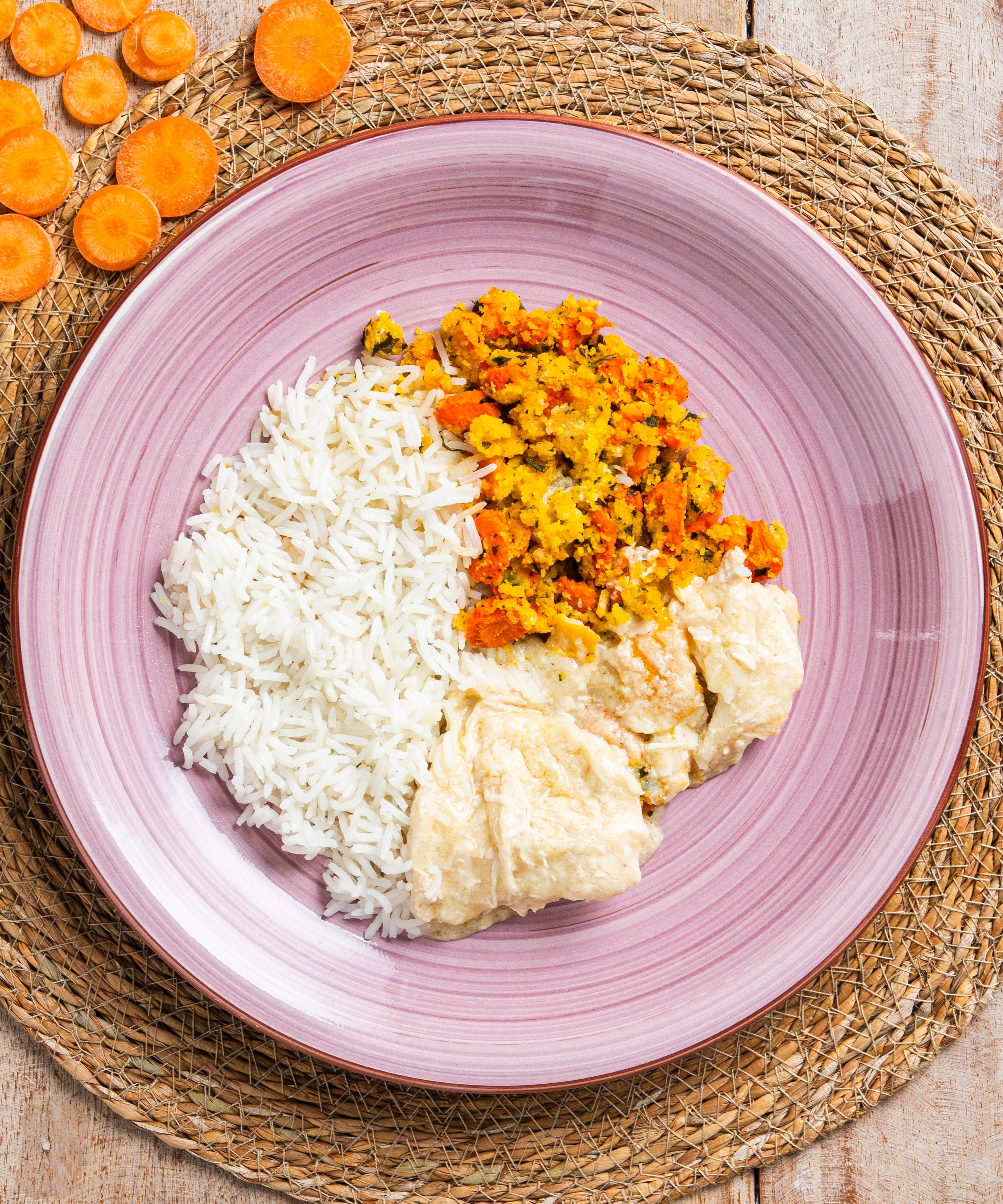 Riso Basmati con Petto di Pollo all'Arancia e Carote Gratinate