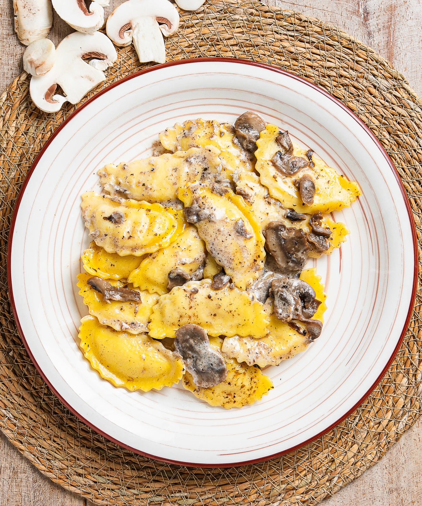 Mezze Lune con Funghi e Tartufo - pasto
