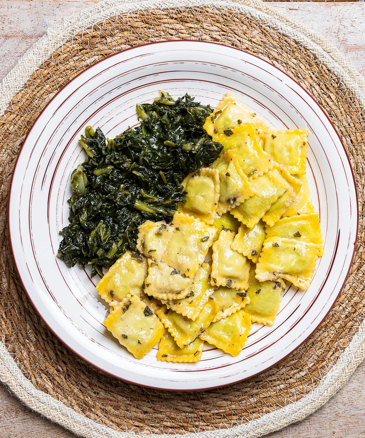 Schiscetta con Ravioli Burro & Salvia e Bieta all’Agro