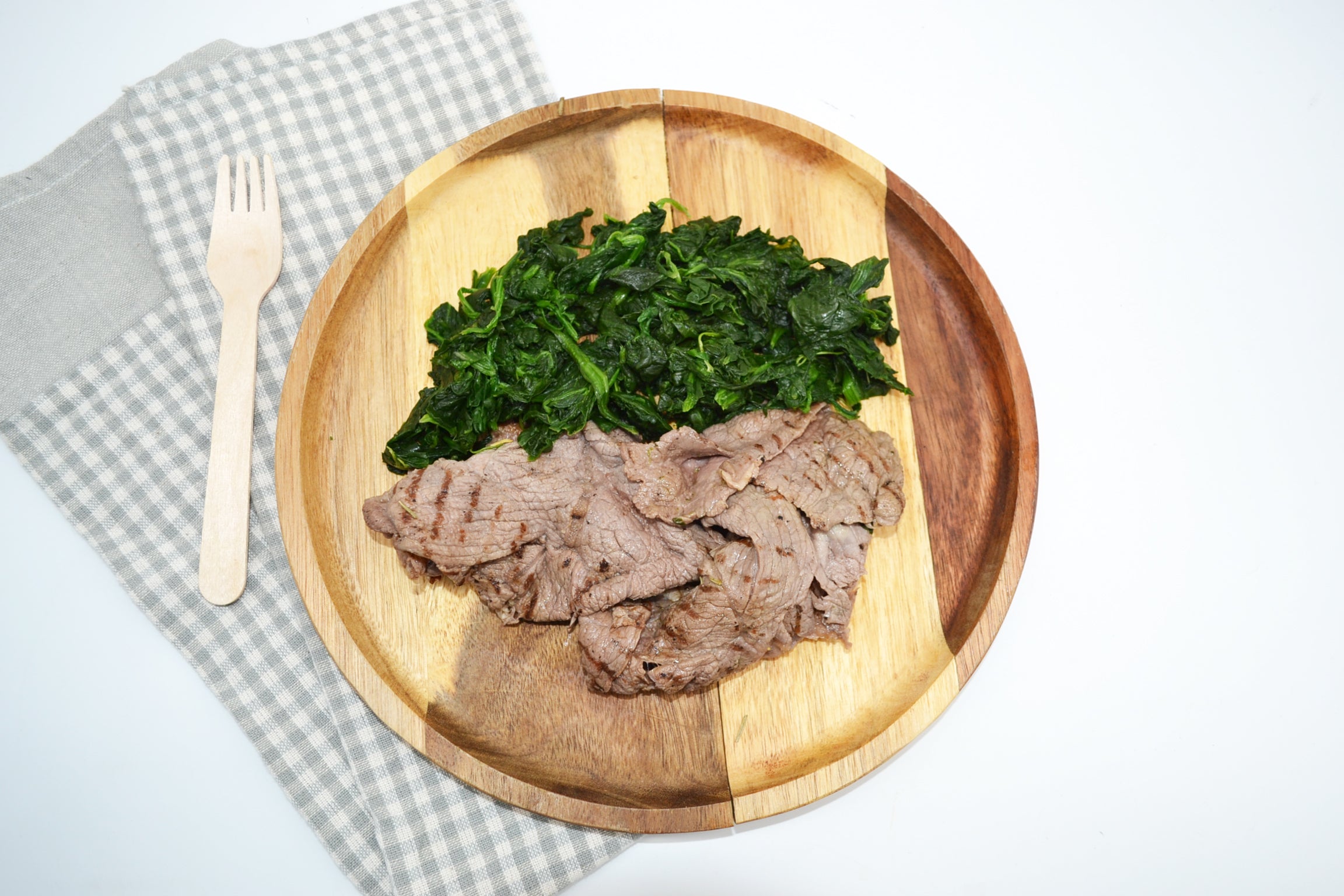 Tagliata di manzo con spinaci