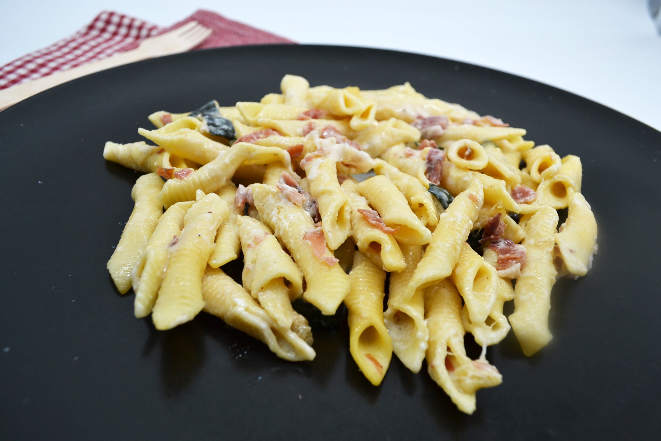 Garganelli speck e zucchine-2