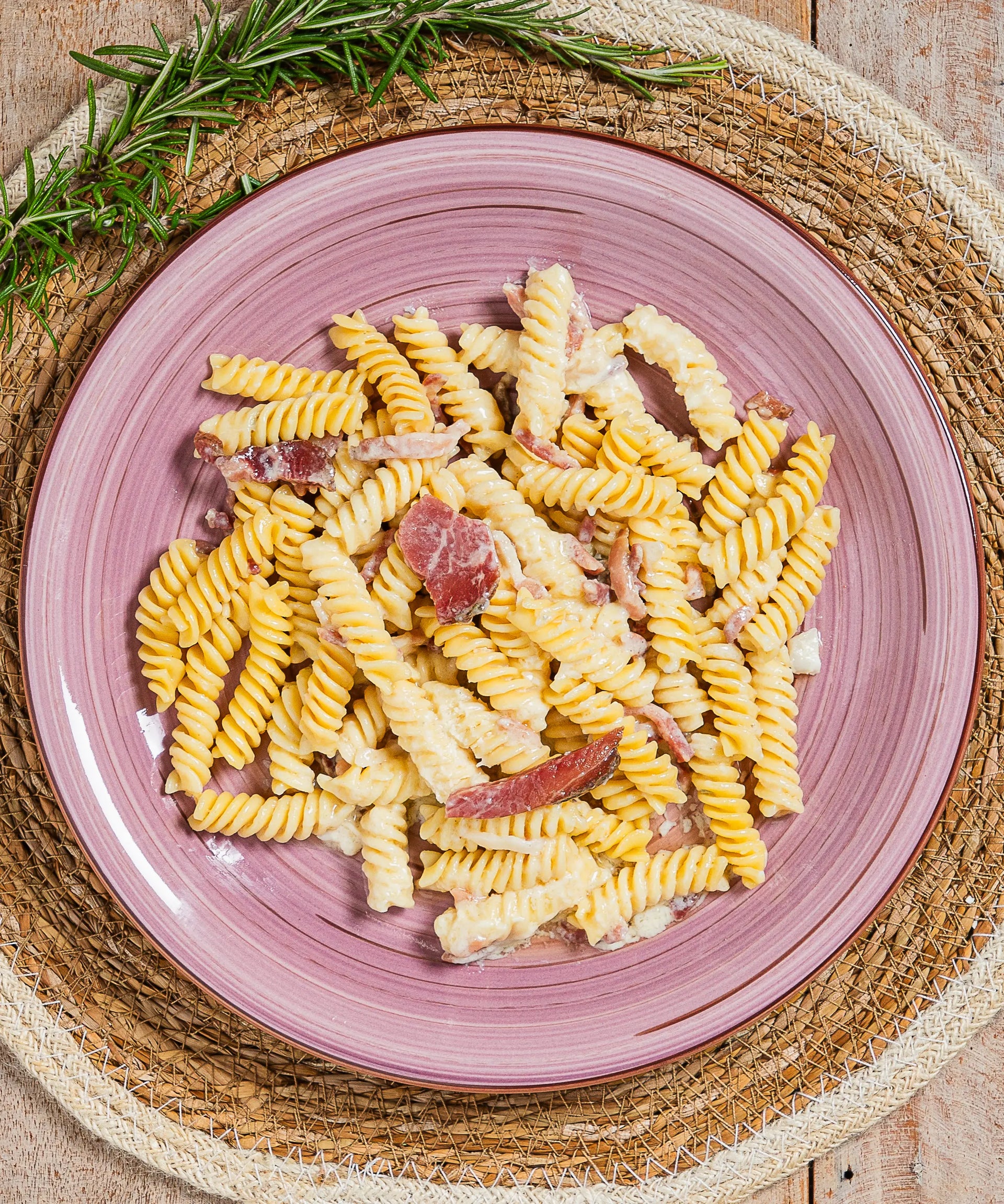 Fusilli con Formaggio DOP e Speck Alto Adige IGP