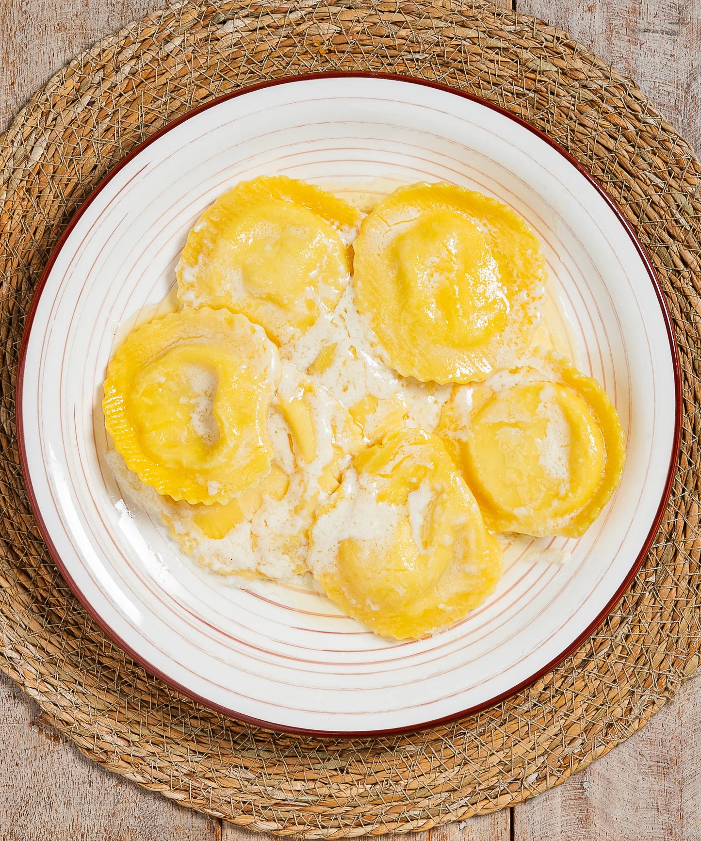 Sombrero in Crema di Formaggio Ripieni di Burrata