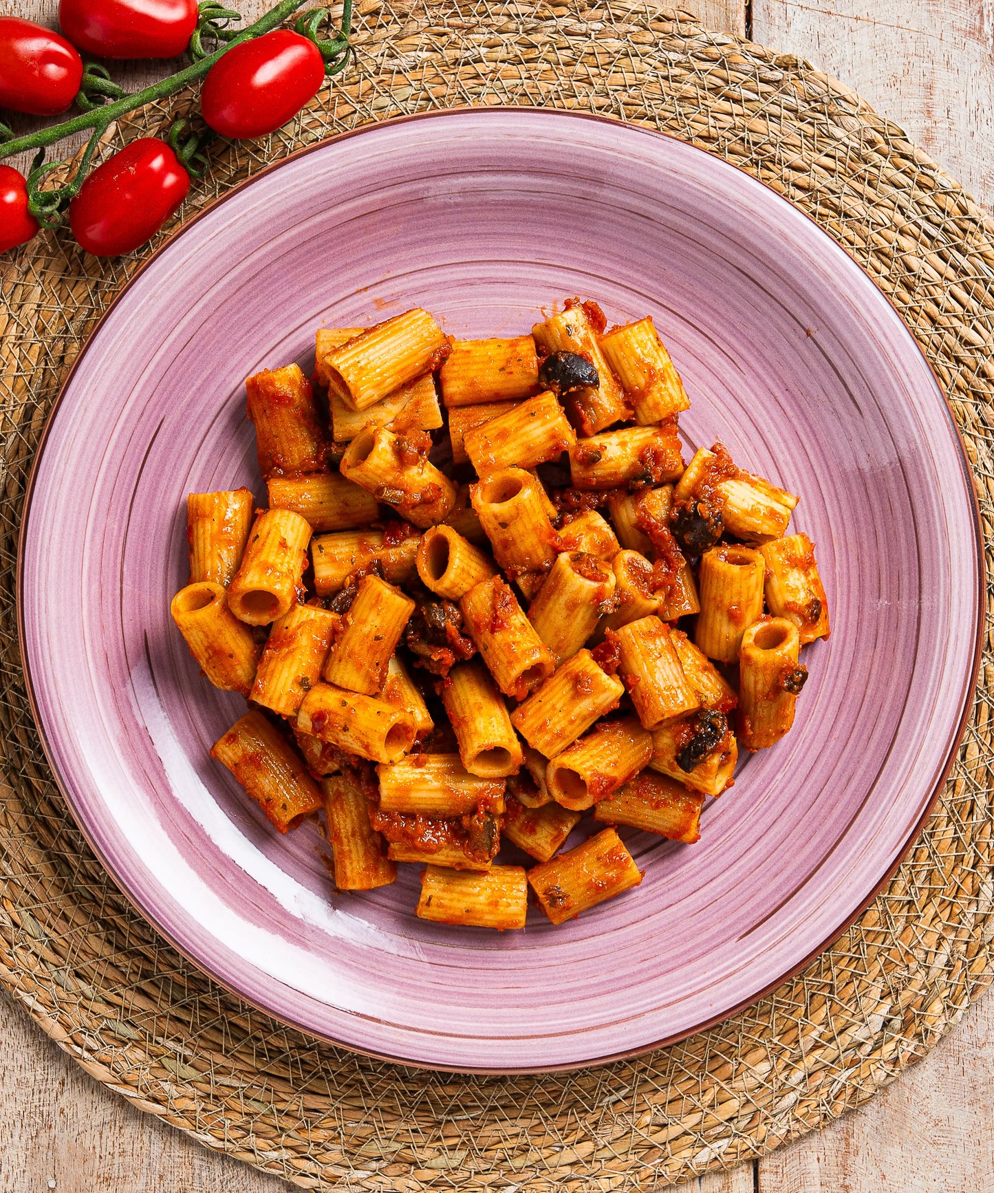 Ciabattoni alla Puttanesca con olive e alici - pasto