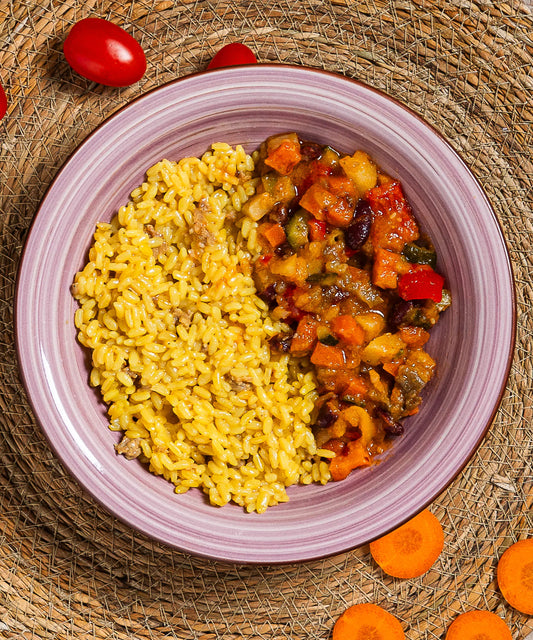 Risotto allo Zafferano con Salsiccia e Verdure Miste - pasto